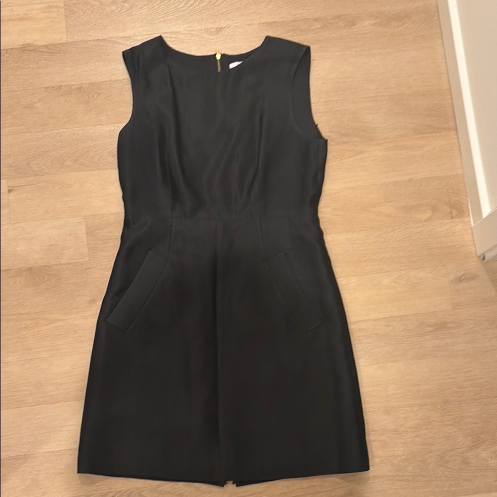 Classic Sleeveless Black Women's Dress
